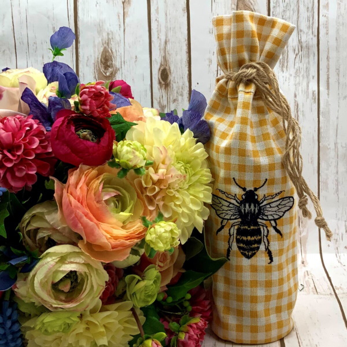 13" - Embroidery Bee Beverage Bag