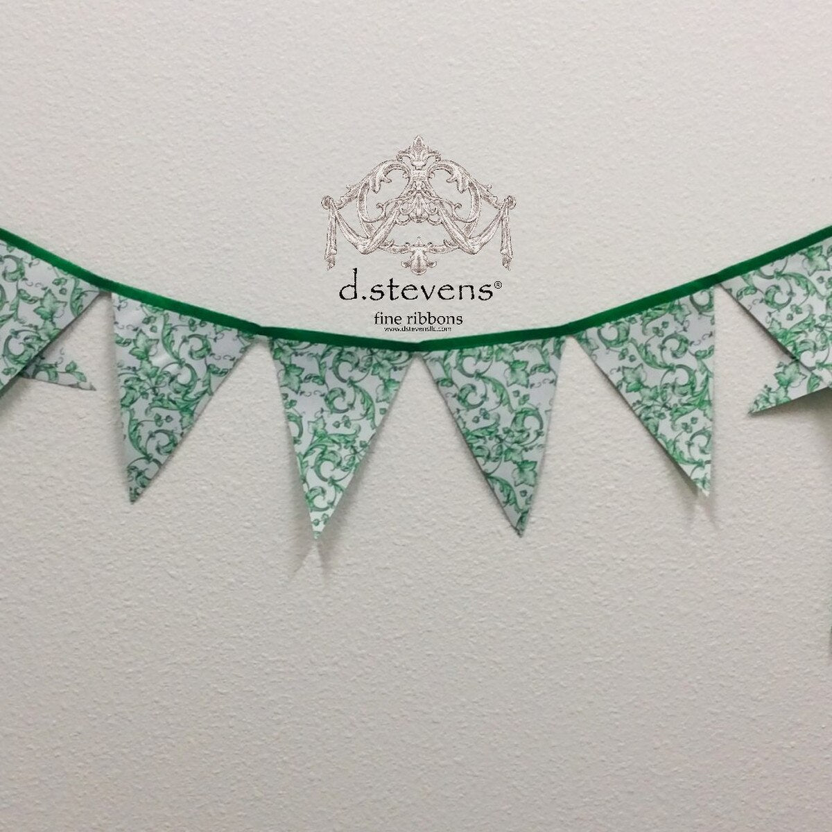 72" - Bunting, Green